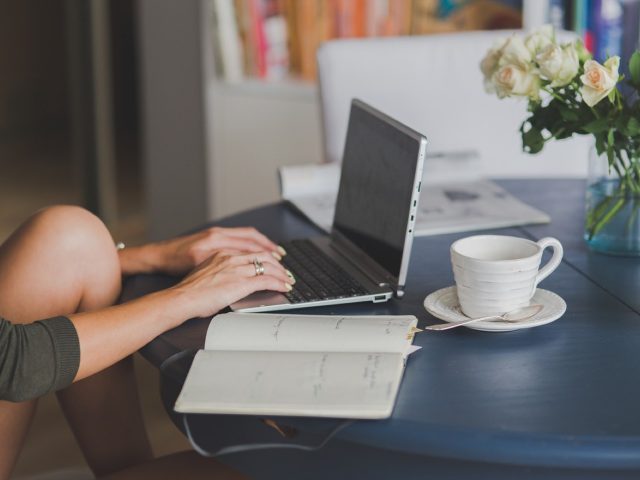 Adapter son poste de travail selon son cycle menstruel