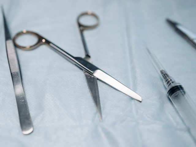 Vasectomie : une option de contraception de plus en plus prisée en France