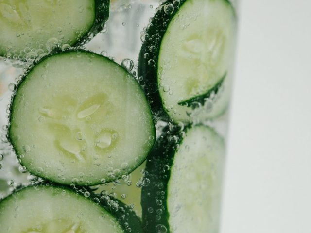 Quels légumes hydratants peuvent aider à soulager la cystite ?