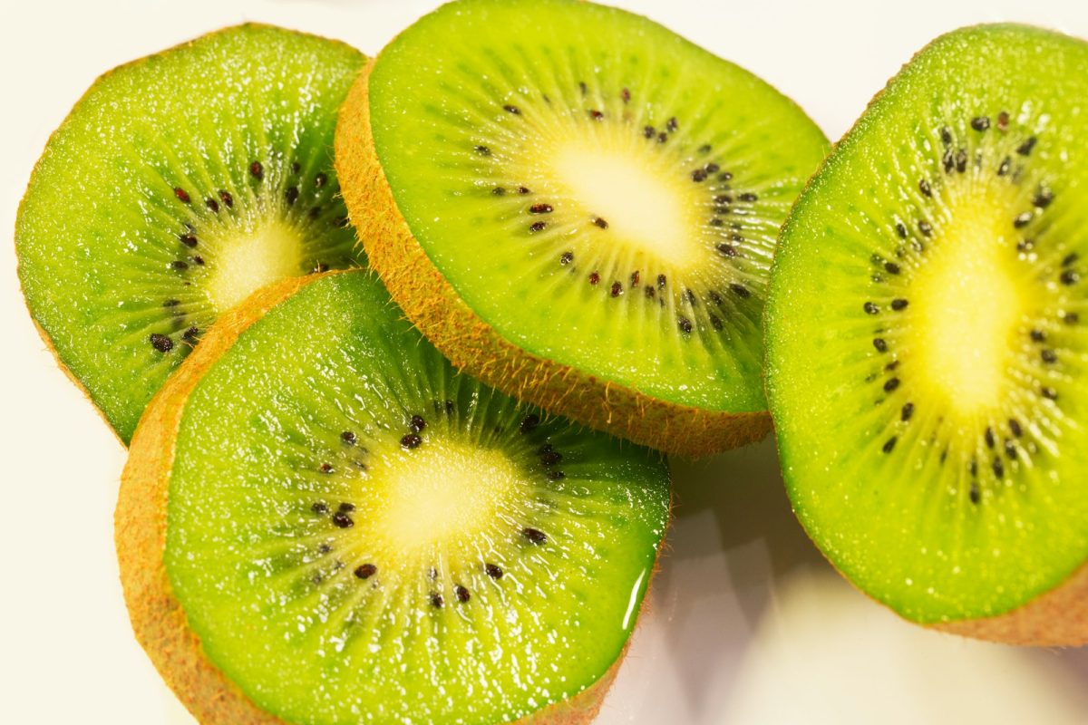 Le kiwi : l’allié inattendu pour votre transit intestinal